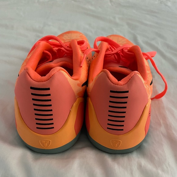 Kobe 9 EM low bright mango/peach cream. - Picture 2 of 5